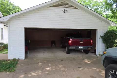 Exterior - 807 Butler St, Springhill, LA 71075 photo 2 of 5