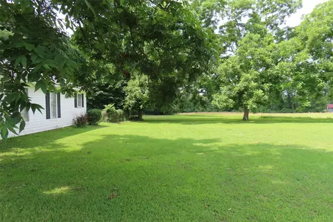Exterior - 807 Butler St, Springhill, LA 71075 photo 4 of 5