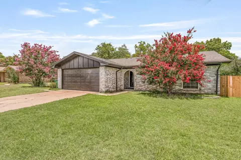 1425 Lockwood Dr, Stephenville, TX 76401