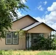 617 W Price St, Floydada, TX 79235