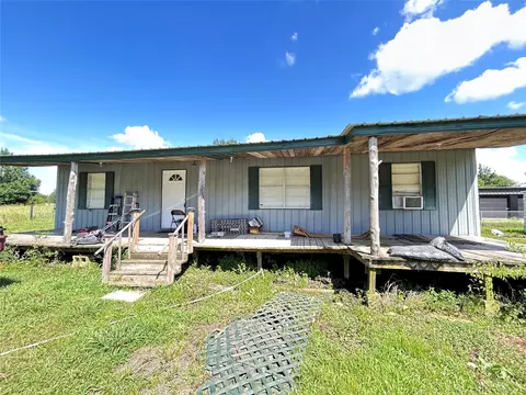 104 Gaskins St, Como, TX 75431