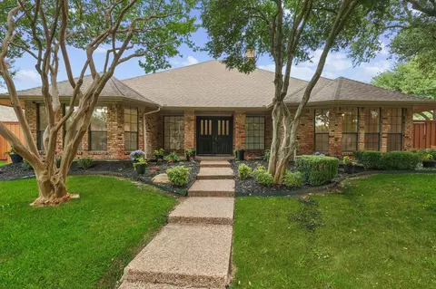 15115 Canyon Crst, Dallas, TX 75248