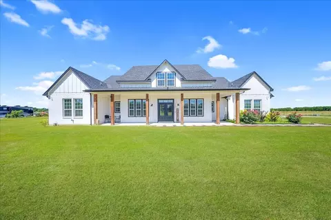 2482 County Road 2134, Caddo Mills, TX 75135