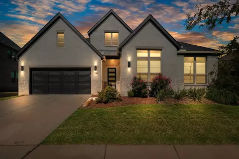 7020 Union Park Blvd E, Aubrey, TX 76227
