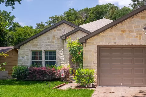816 Elmo Dr, Seagoville, TX 75159