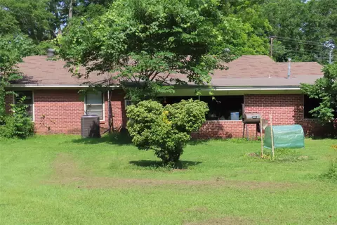 Exterior - 703 10th St NW, Springhill, LA 71075 photo 9 of 9