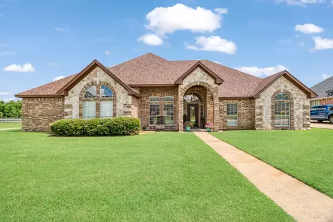 3630 Darnell Dr, Paris, TX 75462