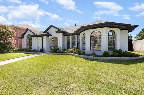 2602 Whitetail Dr, Mesquite, TX 75181