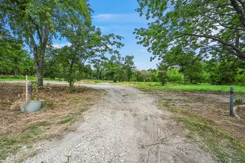 1221 Hillcrest Cir, Gordonville, TX 76245