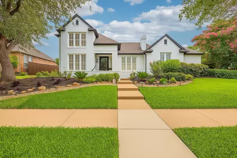 2217 Clearspring Dr S, Irving, TX 75063