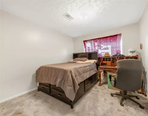 Bedroom - 910 Briar Cliff Dr, Bryan, TX 77802 photo 2 of 4