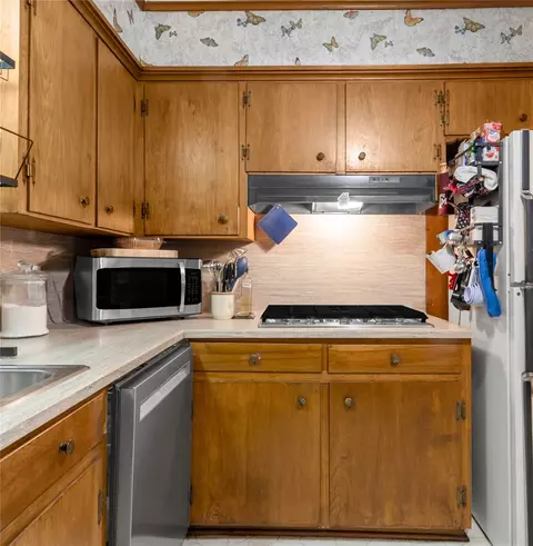 Kitchen - 910 Briar Cliff Dr, Bryan, TX 77802 photo 1 of 4