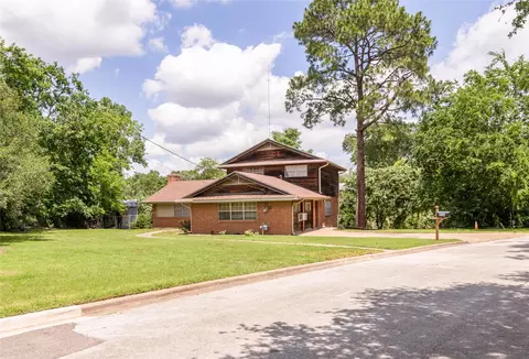 Exterior - 910 Briar Cliff Dr, Bryan, TX 77802 photo 4 of 4