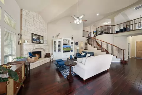 2840 England Pkwy, Grand Prairie, TX 75054