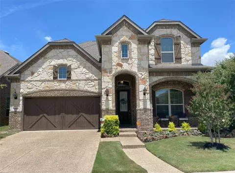 905 Dove Trl, Euless, TX 76039