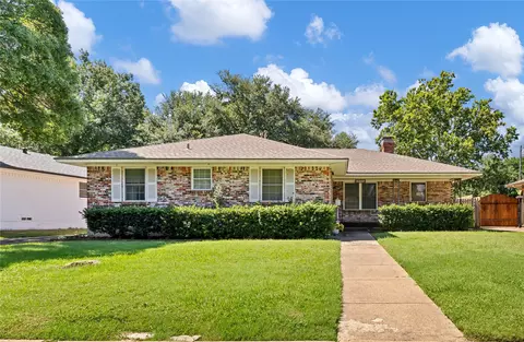 114 W Woodbury Dr, Garland, TX 75041