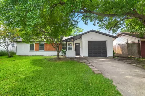 3615 Emerald Dr, Mesquite, TX 75150