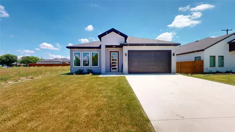 1648 Gillette St, Dallas, TX 75217