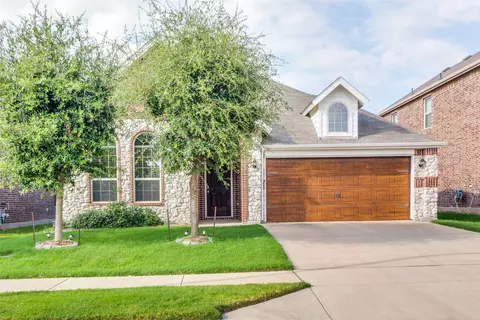 5521 Tuxbury Pond Dr, Fort Worth, TX 76179