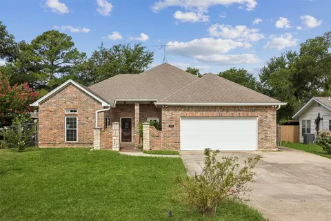 307 Ada St, Irving, TX 75061