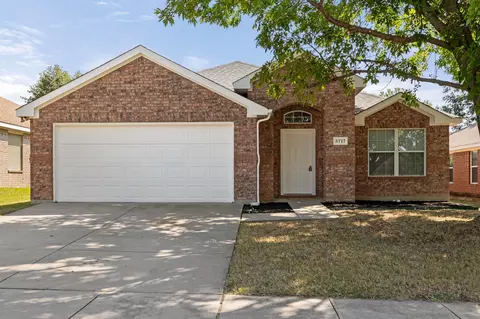 3717 Renzel Blvd, Fort Worth, TX 76116