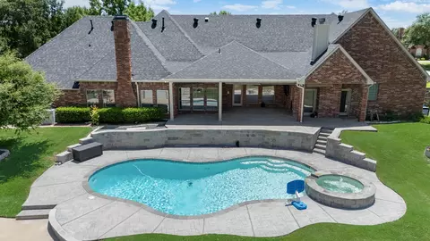 2405 Somerset, Midlothian, TX 76065