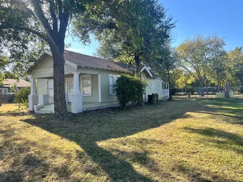 207 N Archer St, Groesbeck, TX 76642