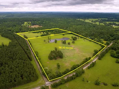 1 Fm 323, Elkhart, TX 75839