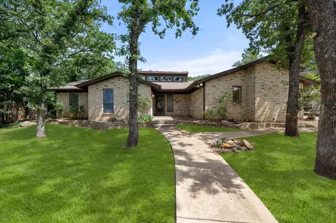 2809 Burlwood Dr, Arlington, TX 76016