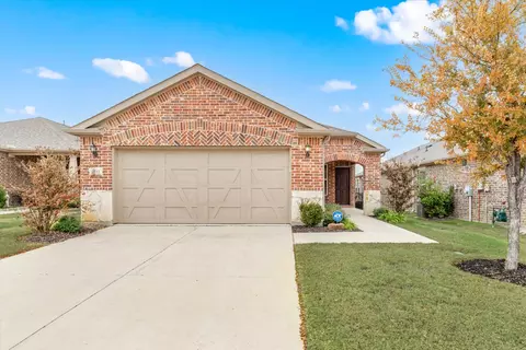 7632 Rampart Dr, Aubrey, TX 76227