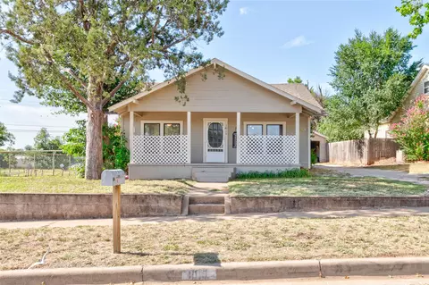 1010 James St, Sweetwater, TX 79556