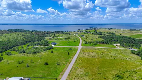 87 Stillwater Shores Dr, Corsicana, TX 75109