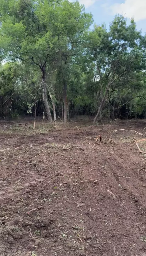 630 Mill Rd, Springtown, TX 76082 photo 4
