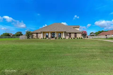 178 Nelda Cir, Stonewall, LA 71078