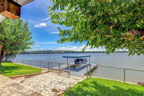 4018 Linda Ct, Granbury, TX 76048