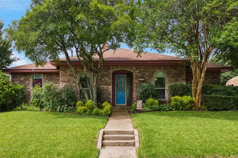 5113 Durango Dr, Garland, TX 75043