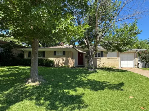 4756 S Ridge Ter, Fort Worth, TX 76133