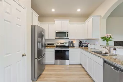 Kitchen - 2905 Beutel Rd, Lorena, TX 76655 photo 2 of 2
