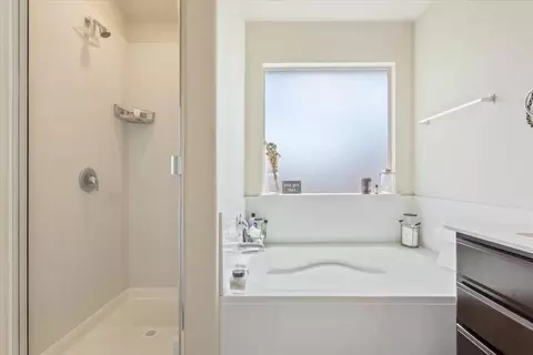 Bath - 2905 Beutel Rd, Lorena, TX 76655 photo 3 of 4