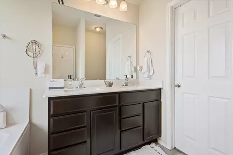 Bath - 2905 Beutel Rd, Lorena, TX 76655 photo 2 of 4