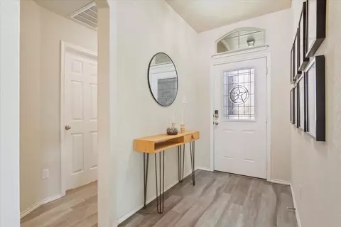 Entry Way - 2905 Beutel Rd, Lorena, TX 76655 photo 2 of 4