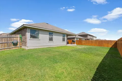 Exterior - 2905 Beutel Rd, Lorena, TX 76655 photo 4 of 6