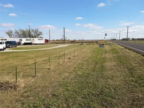 16531 Fm 455 E, Pilot Point, TX 76258 photo 25