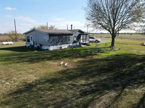 16531 Fm 455 E, Pilot Point, TX 76258 photo 21