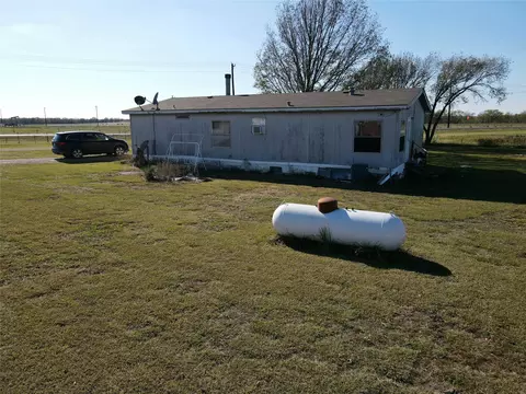 16531 Fm 455 E, Pilot Point, TX 76258 photo 19