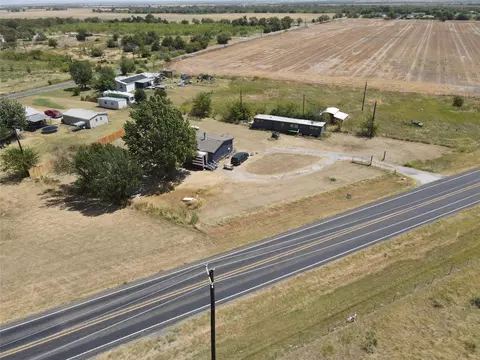 16531 Fm 455 E, Pilot Point, TX 76258 photo 17
