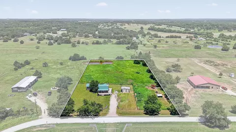 237 Mt Pleasant Rd, Valley View, TX 76272