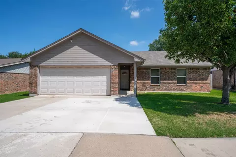 6417 Brookside Dr, Watauga, TX 76148