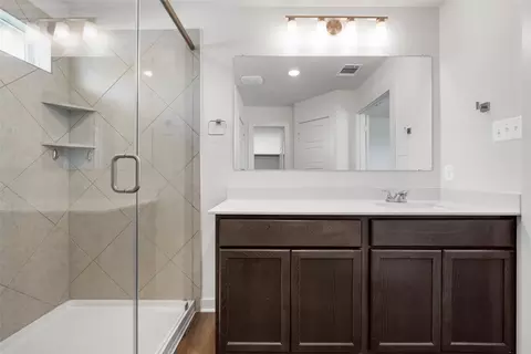 Bath - 317 State Loop, Troy, TX 76579 photo 1 of 1