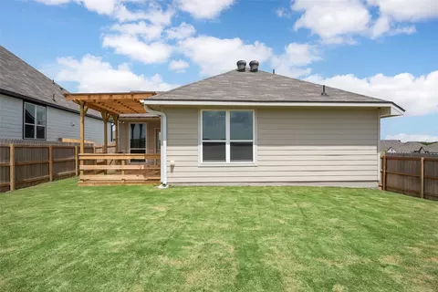 Exterior - 317 State Loop, Troy, TX 76579 photo 3 of 5